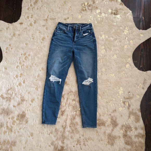 American Eagle Outfitters Denim - American Eagle mom jeans size 2